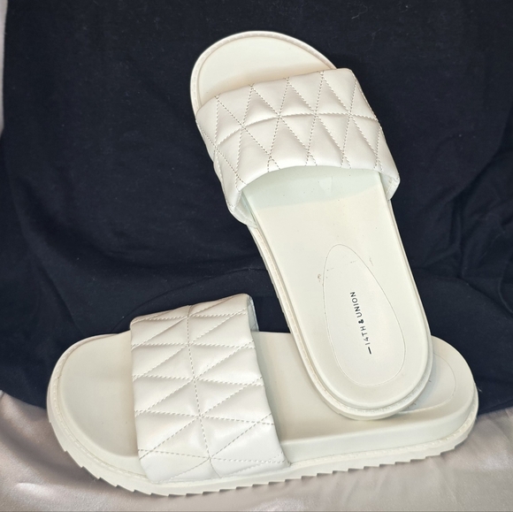 Slides - Picture 6 of 6